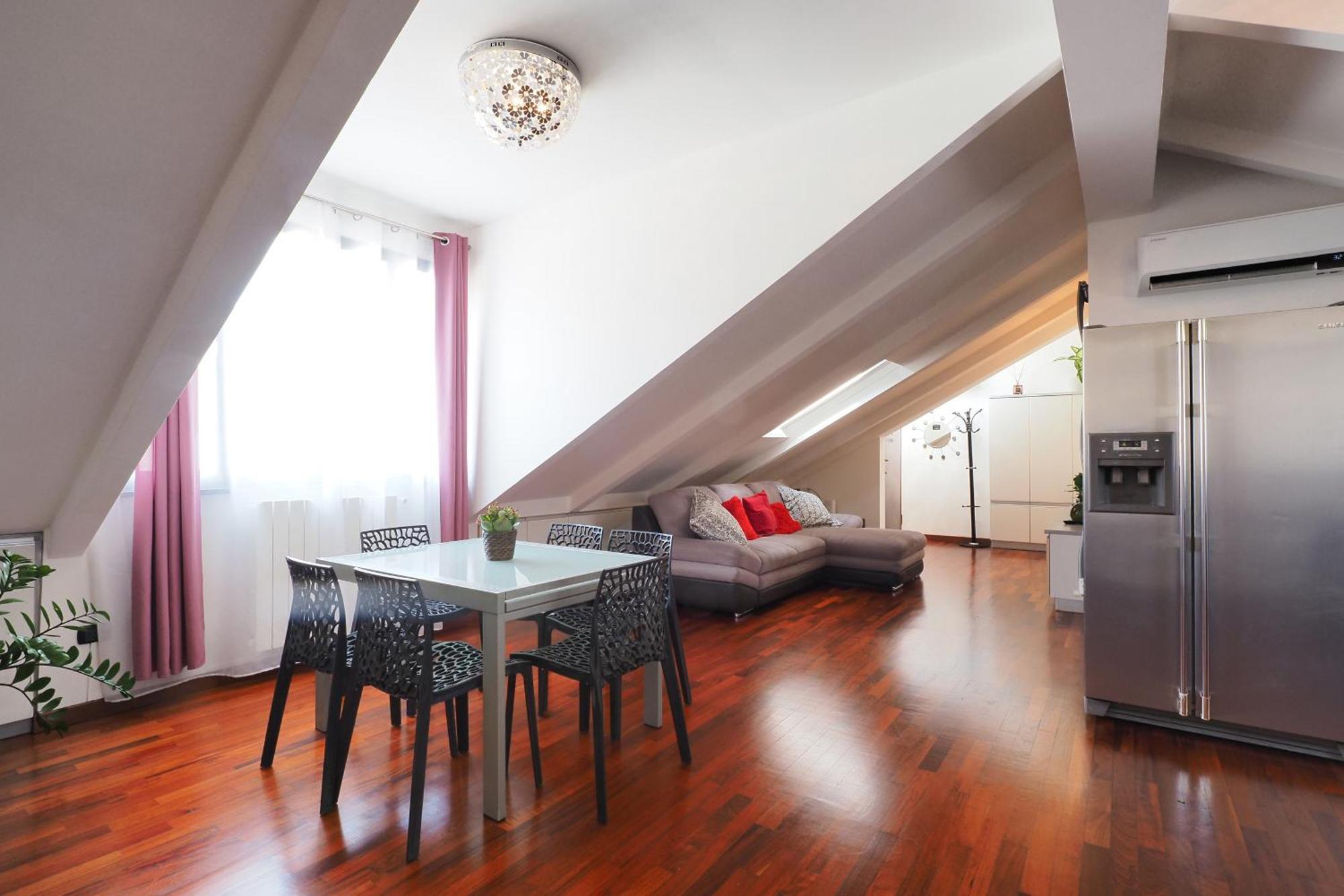 Appartamento Primopiano - Savona 1 Milano Esterno foto