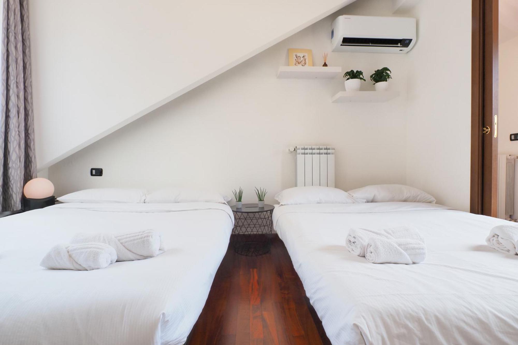 Appartamento Primopiano - Savona 1 Milano Esterno foto