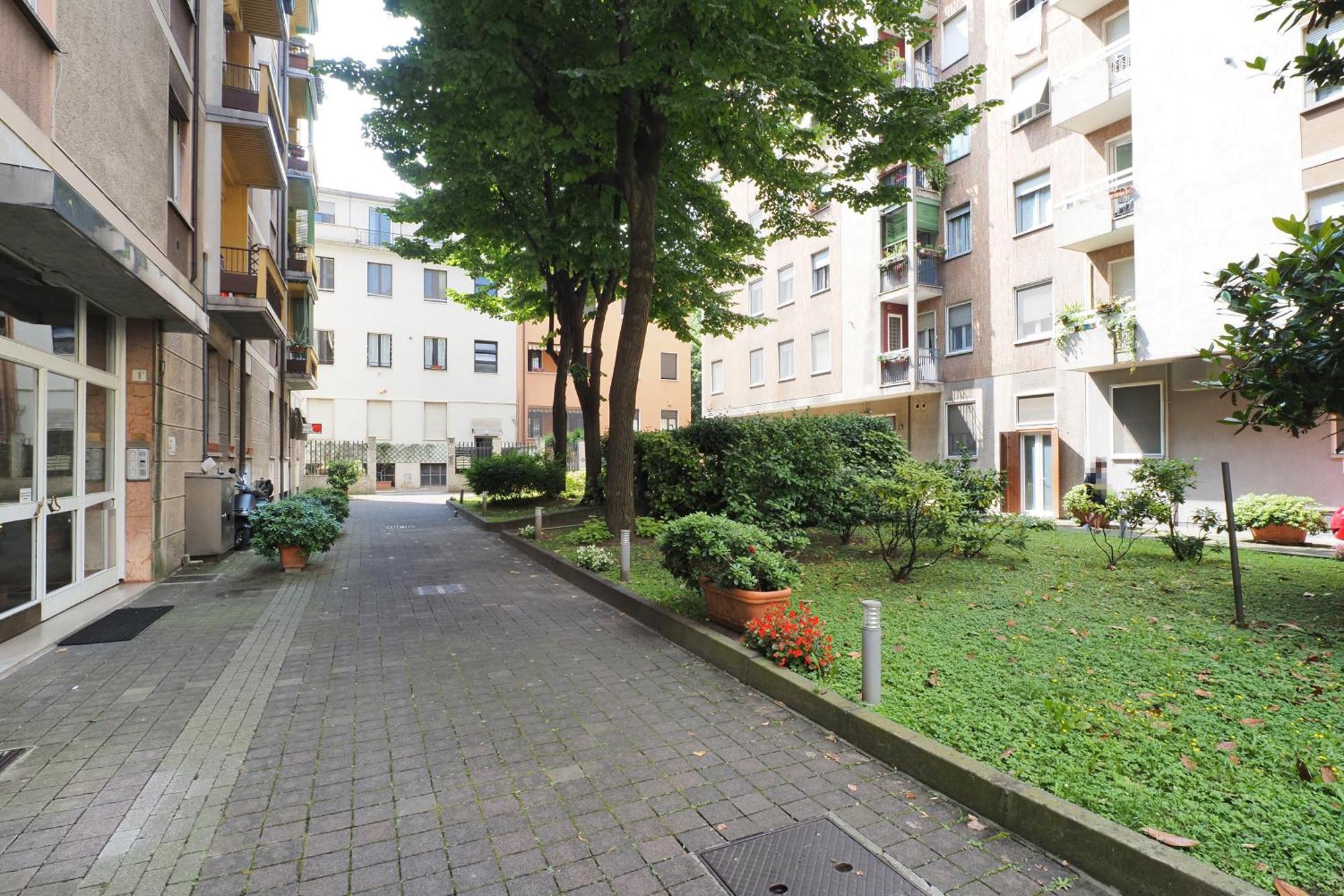 Appartamento Primopiano - Savona 1 Milano Esterno foto